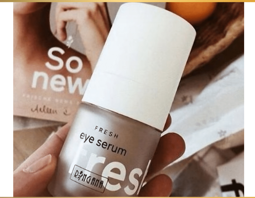 Mujer con producto Ringana